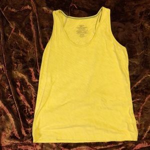 Patagonia tank top 💚💛